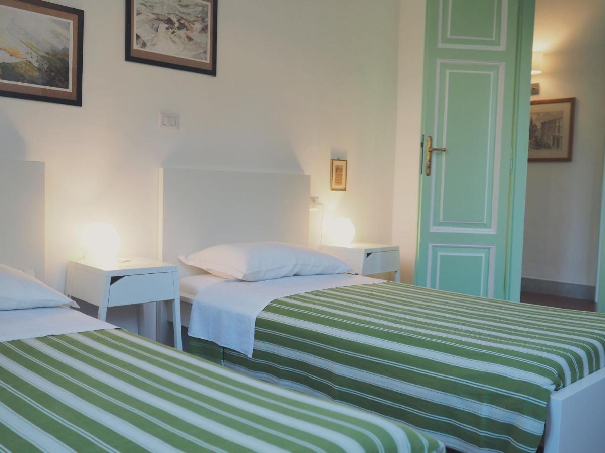 Villa Monti Colli del Tronto Esterno foto